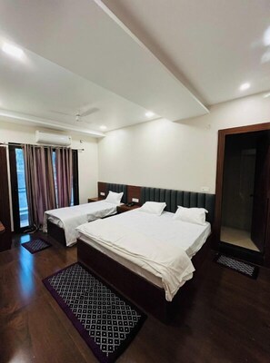 Deluxe Triple Room | Iron/ironing board - Ram Sadan Ayodhya (Ayodhya)