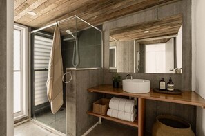 Bathroom - Sunset on Noosa Heads (Noosa Heads)