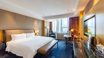 Superior Single Room | In-room safe, desk, laptop workspace, blackout drapes