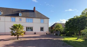 Exterior - Vrbo Property (SAINT-FROMOND)
