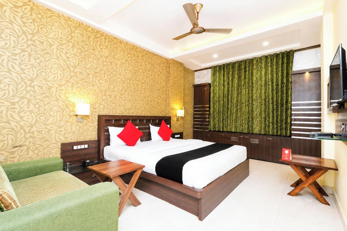 Standard Double Room, Air conditioning | View from room