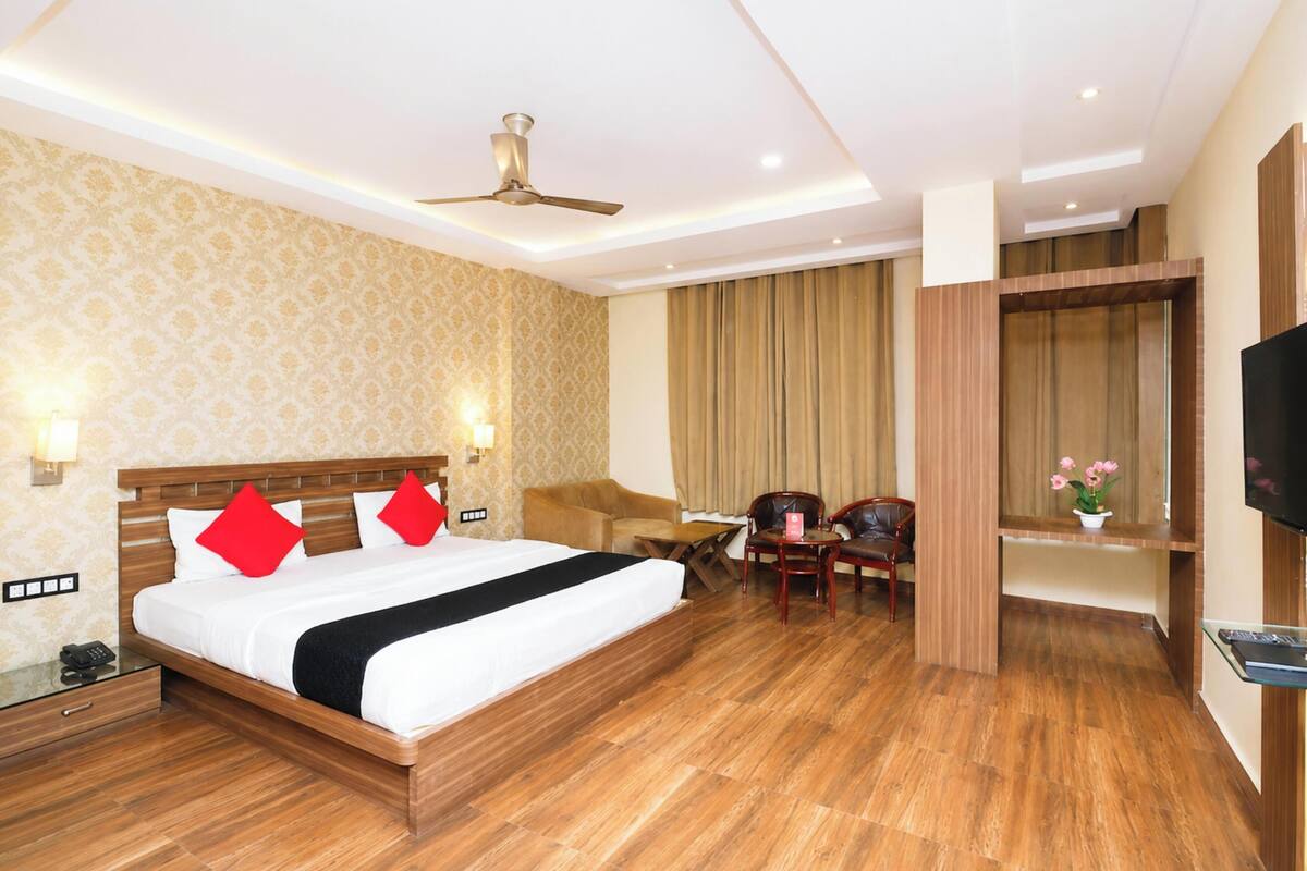 Superior Double Room, Air conditioning | View from room