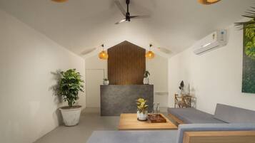 Villa, Pool View | Interior