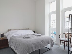 Free WiFi - Apartment 3 - UK51386 (Ilfracombe)