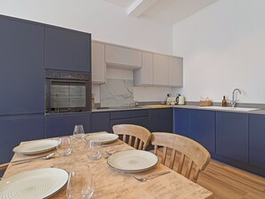 Dining - Apartment 3 - UK51386 (Ilfracombe)