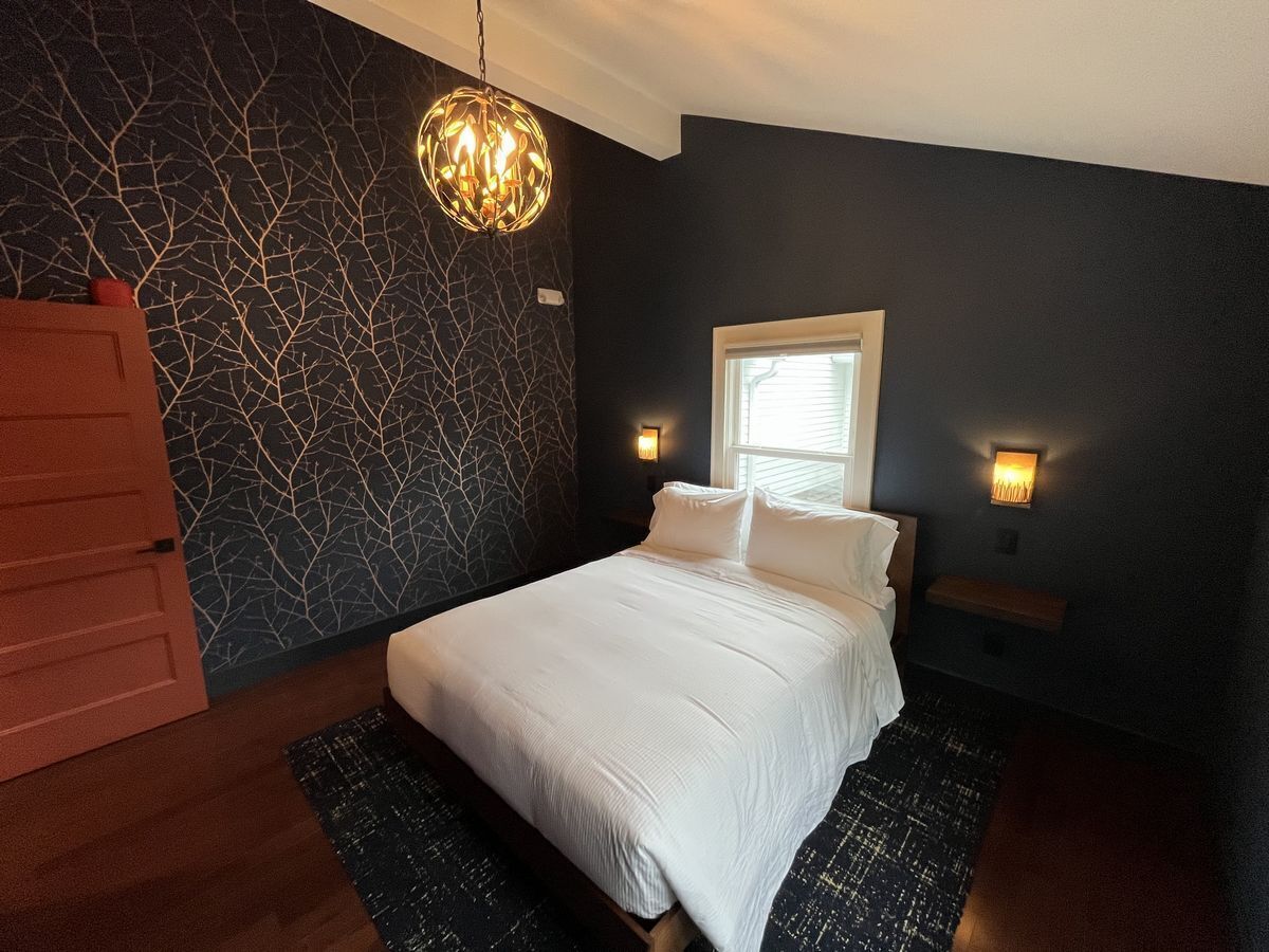 Luxury-Suite, Poolblick | Laptopgeeigneter Arbeitsplatz, kostenloses WLAN