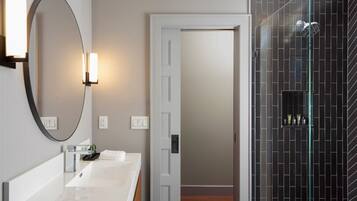 Luxury Suite, Sea View | Bathroom | Free toiletries, hair dryer, towels, soap