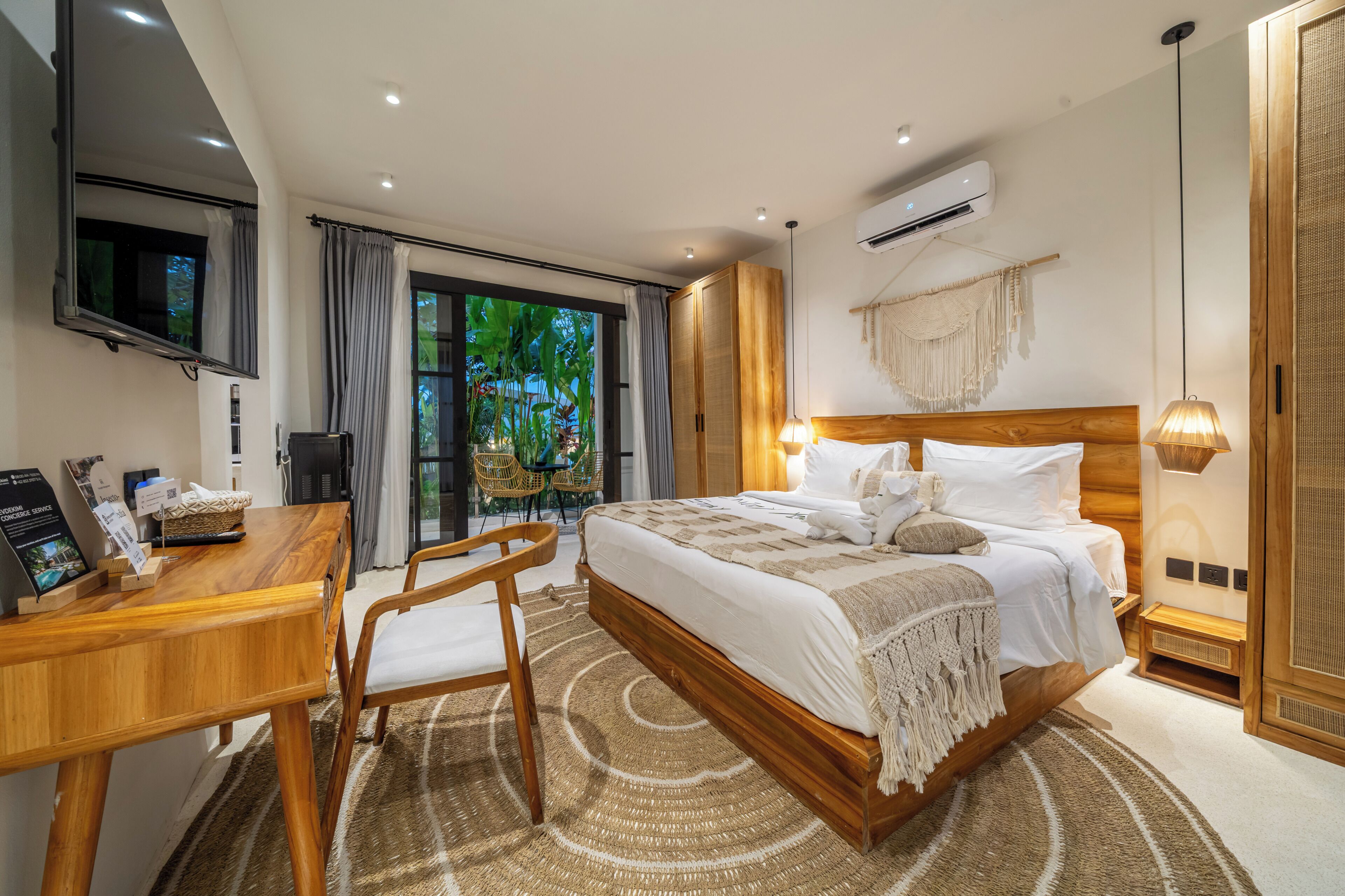 Deluxe Apartment, Garden View | In-room safe, blackout drapes, iron/ironing board, free WiFi