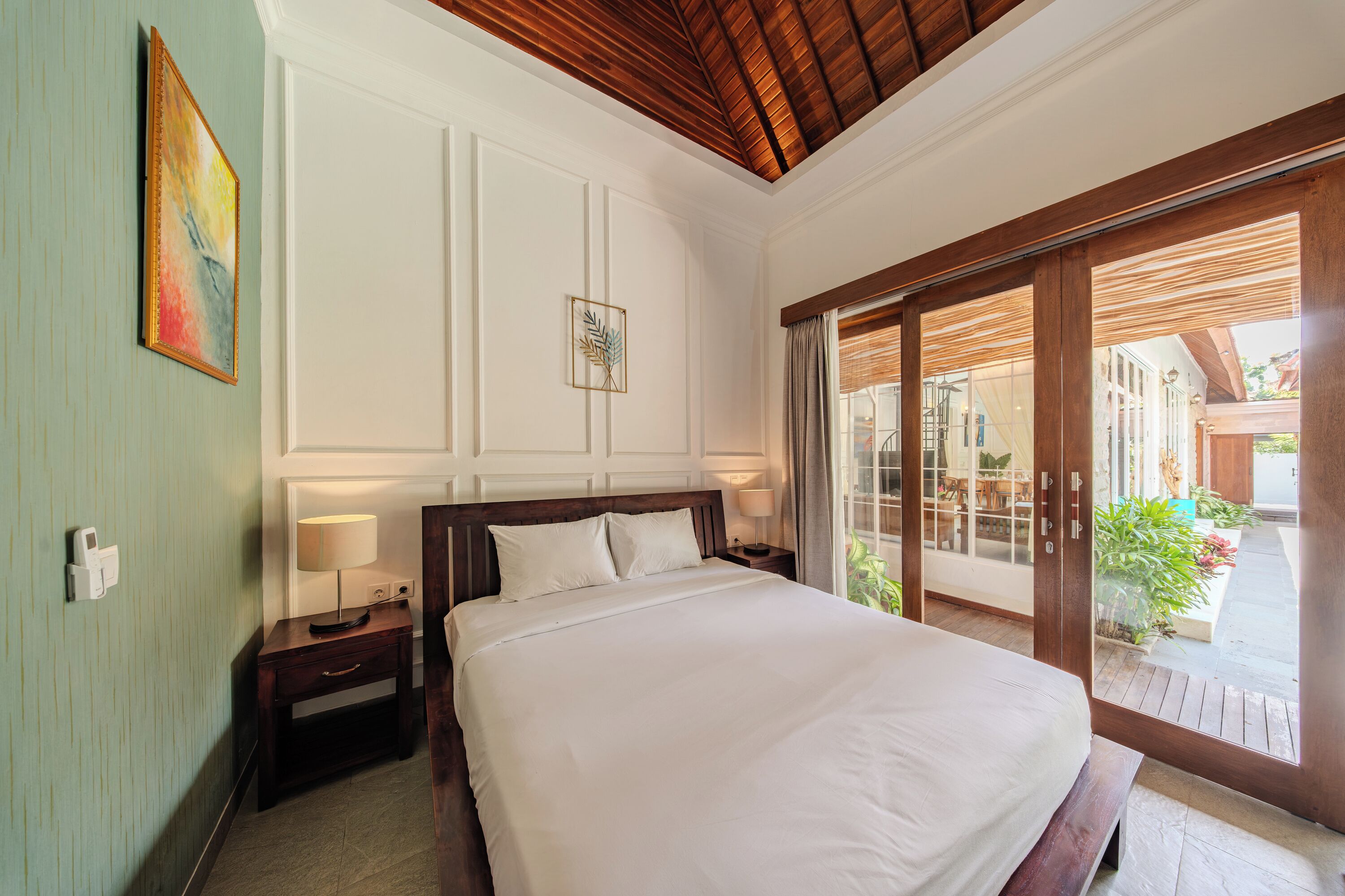 Family Villa, Pool View | Iron/ironing board, free WiFi