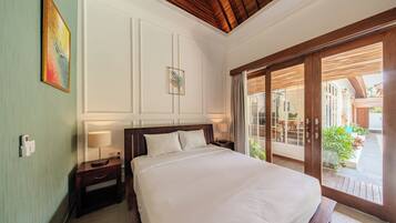 Family Villa, Pool View | Iron/ironing board, free WiFi