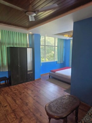 Classic Suite, River View | Desk - SPKA Jungle Resort  (Valparai)