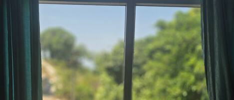Basic Suite, Garden View | Interior