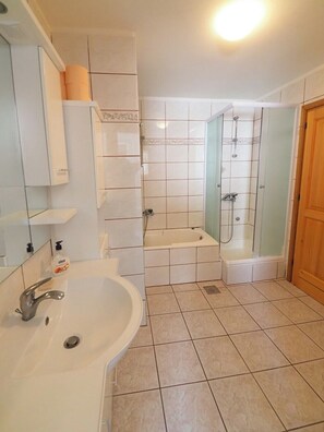 Bathroom - Apartman Seven Waves in Punat (Punat)
