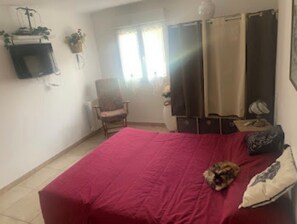 Wi-Fi de cortesia, roupa de cama