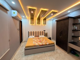 Deluxe Room | Rollaway beds (surcharge), WiFi (free), bed sheets