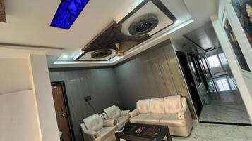 Sala de estar en el lobby