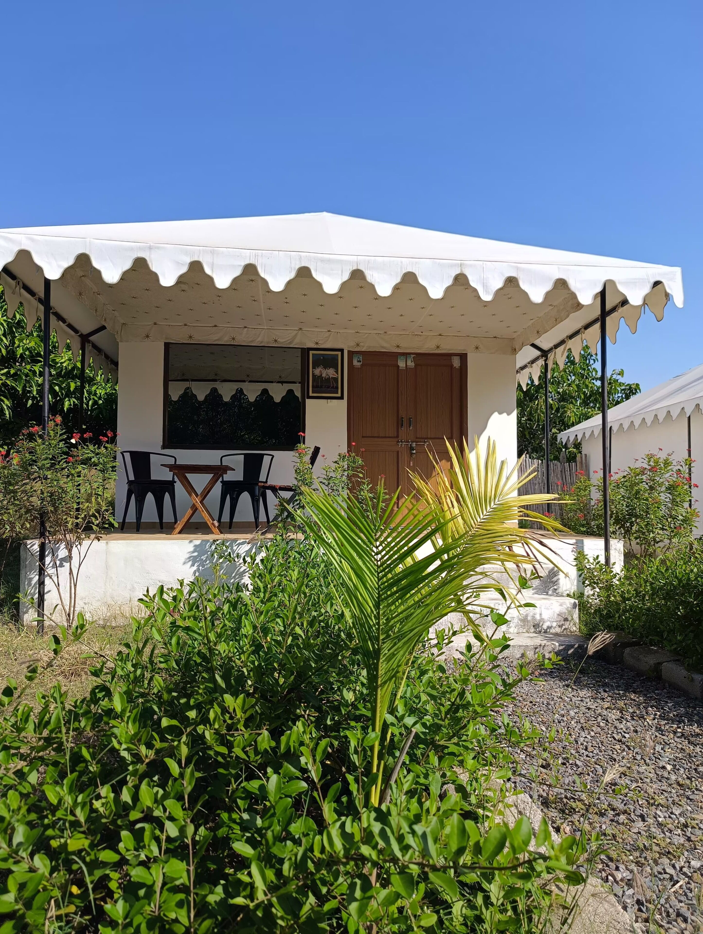 Quarto casal luxo, varanda, vista para o lago | Fachada