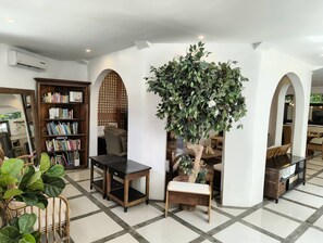 Lobby - Solar-Powered Hilltop Haven Boracay Beach Escape (Malay)