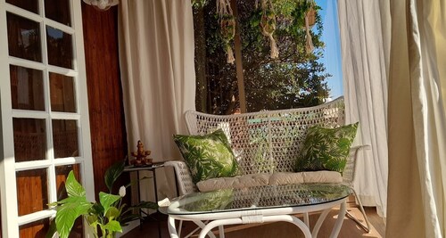 Cozy cottage just 20 meters from the beautiful sea of Baia Cornino