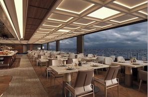 Outdoor dining - Doris Grand Cruise (Ha Long)