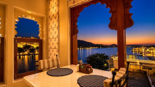 Wonder View Palace - A Lake Pichola Hotel Near Ambrai Ghat, Udaipur