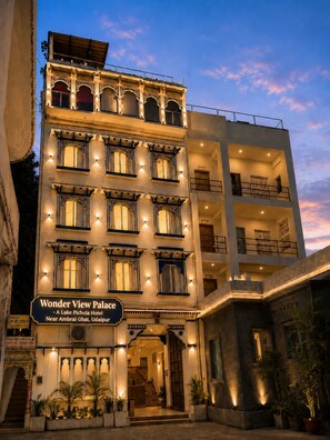 Front of property - Wonder View Palace - A Lake Pichola Hotel Near Ambrai Ghat, Udaipur (Udaipur)