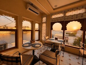 Dining - Wonder View Palace - A Lake Pichola Hotel Near Ambrai Ghat, Udaipur (Udaipur)