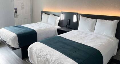2 Full Beds|Non-Smoking|Micfridge