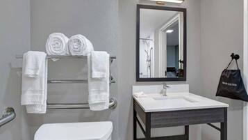 Douche, serviettes fournies