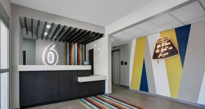 2 Queen Beds|Nsmk,Kitchen,Shower