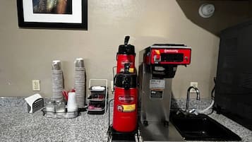 Fridge, microwave