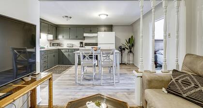 Waterfront Condo 2 Mi to Historic Dtwn Port Huron!