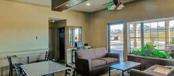 1 King Bed | Non-Smoking, Micfridge
