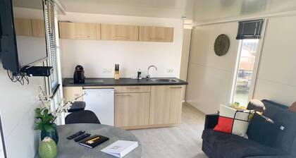 Tineke Bakker Boast House for 4