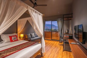 Deluxe Quadruple Room, Mountain View | In-room safe, laptop workspace, iron/ironing board, free WiFi - Moustache Hostel Lonavala (Lonavala)