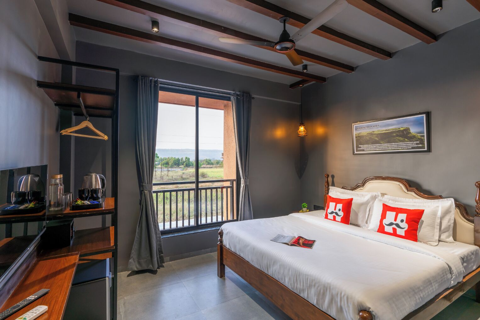 Deluxe Double Room, Garden View | In-room safe, laptop workspace, iron/ironing board, free WiFi