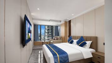 Elite Double Room, 1 Queen Bed, City View | In-room safe, desk, blackout drapes, soundproofing
