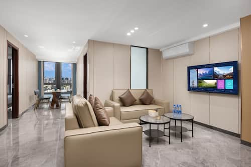 Premier Suite, 3 Bedrooms, City View