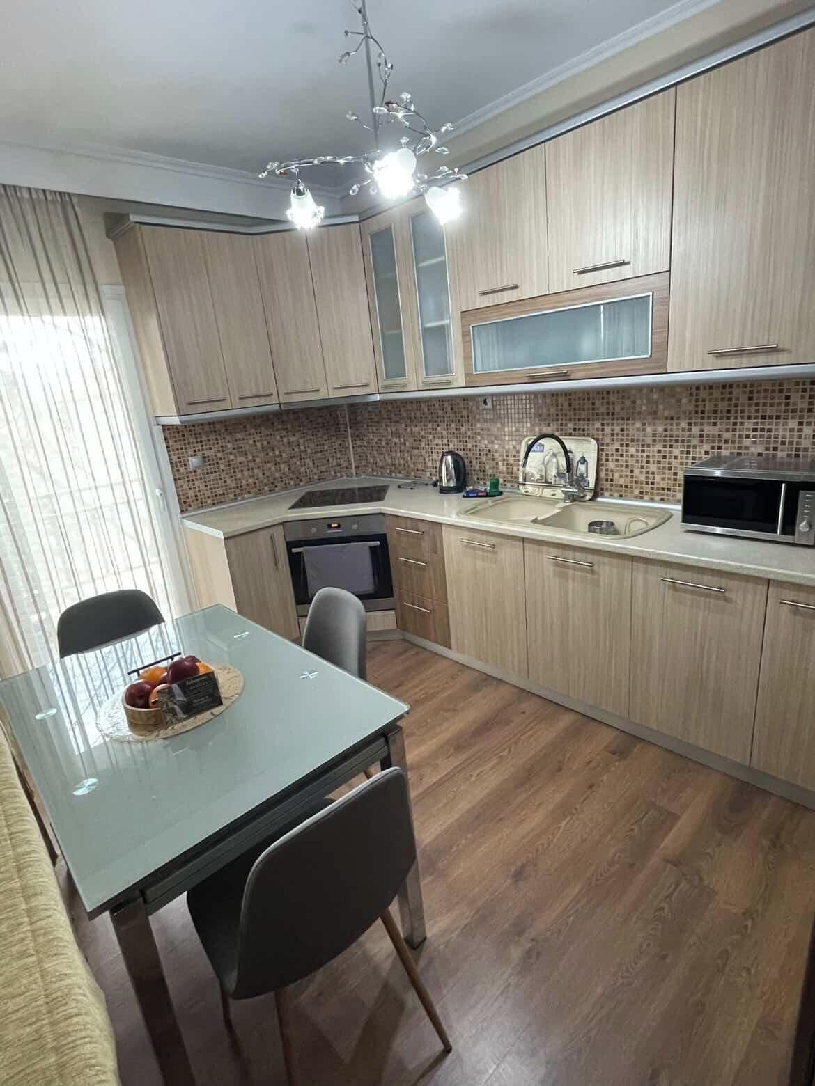 Fridge, microwave, coffee/tea maker, electric kettle