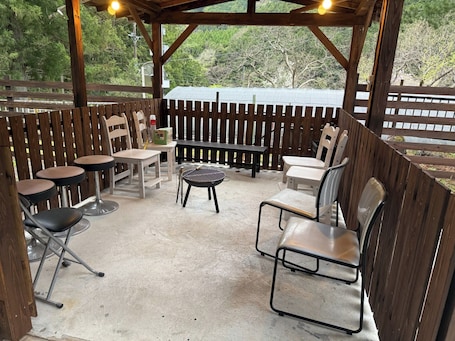 Terrace/patio. Campstyle accommodation Kisekirei / Taki District Mie