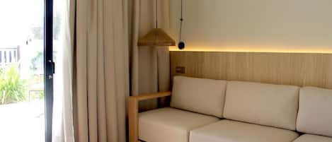 Comfort Bungalow, Balcony, Sea View | Living area