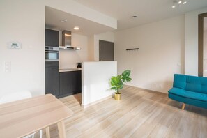 Interior - Elegant City Hub for 8 with Terrace (Antwerp Center)