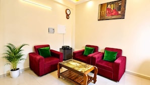 21-inch LED TV with digital channels - Classique Inn | Near Padmanabhaswamy Temple (Thiruvananthapuram)