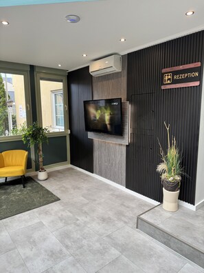 Reception - Hotel Panorama (Nickenich)