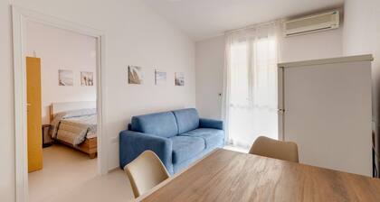 Apartment with sea view terrace and air conditioning