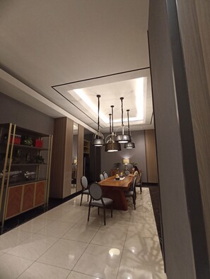 Dining - BIMA HOTEL (Jawa Timur)