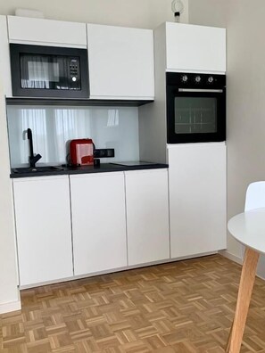 Comfort Studio, 1 Queen Bed, Balcony | Private kitchen - Appartement 509 (Klagenfurt am Wörthersee)