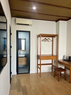 Deluxe-Doppelzimmer, Balkon, Stadtblick | Innenbereich