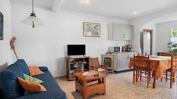 Télévision, chaîne hi-fi