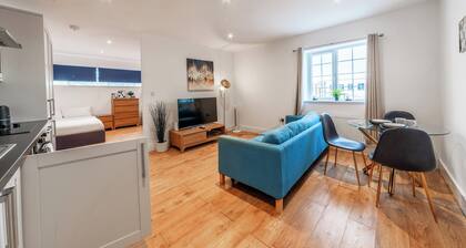 Central - Stay 4 - Wifi - Parking - Near Transport